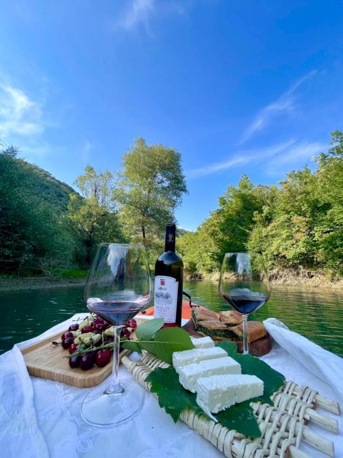 Hotel Alpeta Agrotourism & Winery - Roshnik , Berat Exterior foto