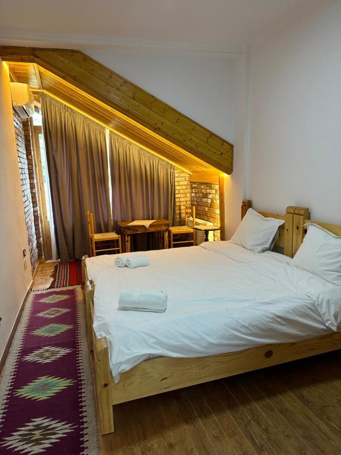 Hotel Alpeta Agrotourism & Winery - Roshnik , Berat Exterior foto