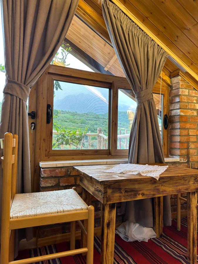 Hotel Alpeta Agrotourism & Winery - Roshnik , Berat Exterior foto