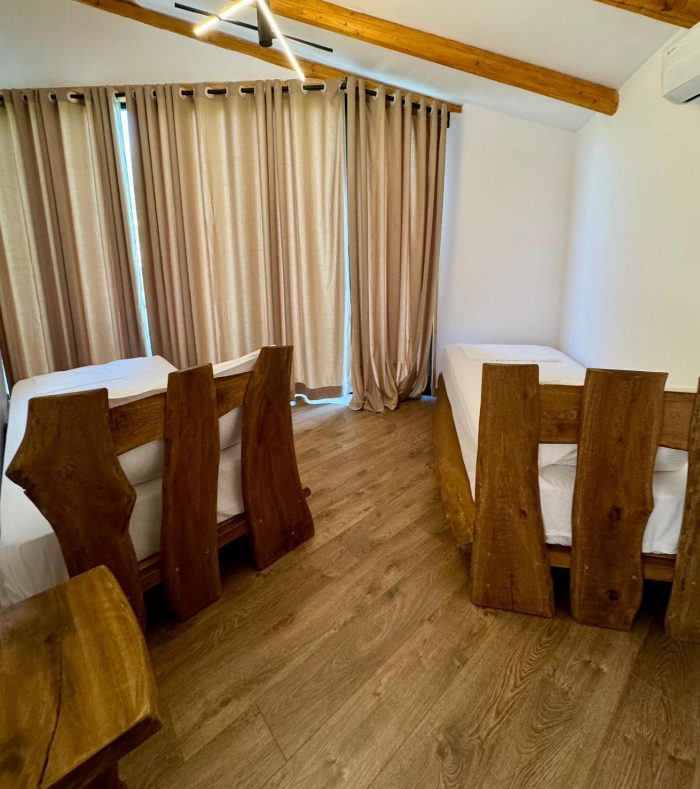 Hotel Alpeta Agrotourism & Winery - Roshnik , Berat Exterior foto